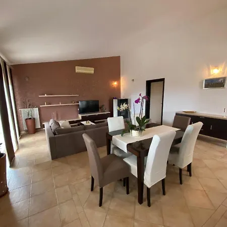Holiday home Casa Duje *