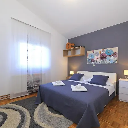 Casa Duje Holiday home