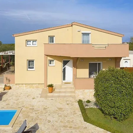 Casa Duje Holiday home *