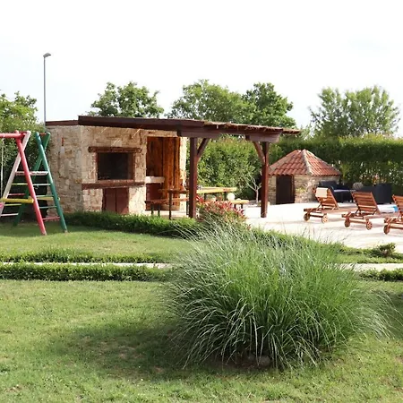 Casa Duje Holiday home *