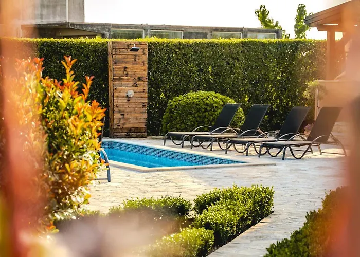 Casa Duje Hébergement de vacances *